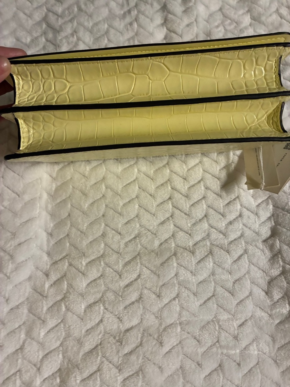 Tory Burch Croc-Embossed Chartreuse Leather Wallet with Gold Logo